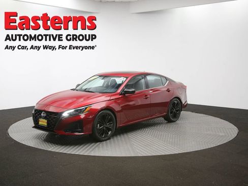 Used 2023 Nissan Altima 2.5 SR w/ SR Premium Package FWD image 56