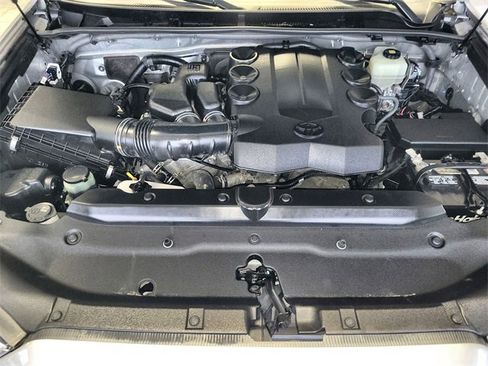 Used 2018 Toyota 4Runner SR5 image 25