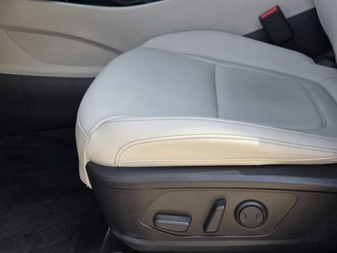 Certified 2025 Hyundai Tucson SEL FWD image 22