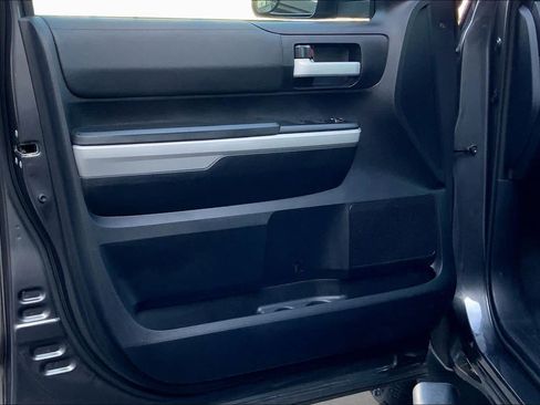 Used 2020 Toyota Tundra SR5 w/ SR5 Leather Package RWD image 21