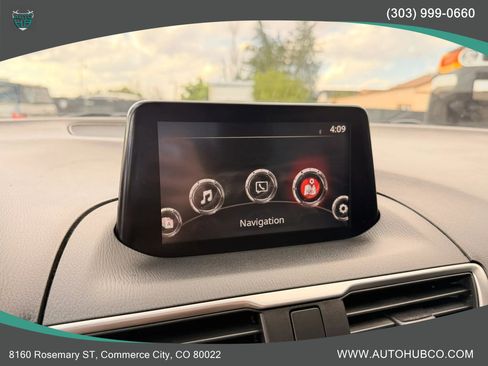 Used 2017 MAZDA MAZDA3 Touring FWD image 18