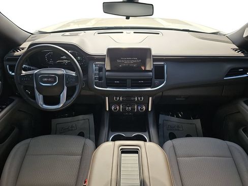 Used 2022 GMC Yukon XL SLE w/ Gmc Pro Safety Plus Package RWD image 13