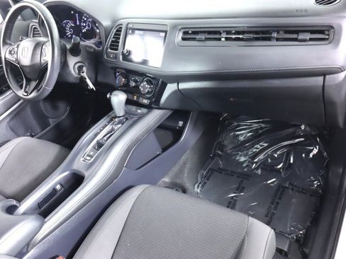 Used 2019 Honda HR-V Sport image 35