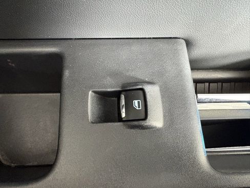 Used 2023 Ford Expedition Max XLT image 47