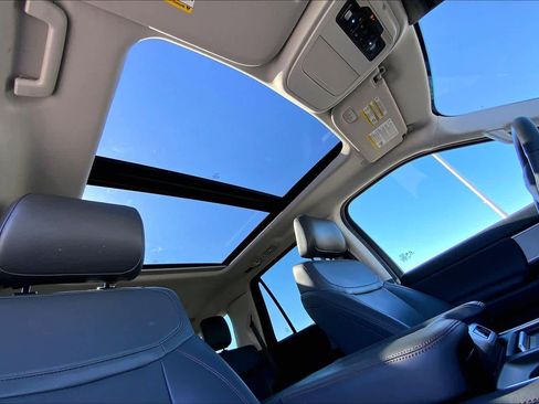 Certified 2025 Ford Expedition Active RWD image 15