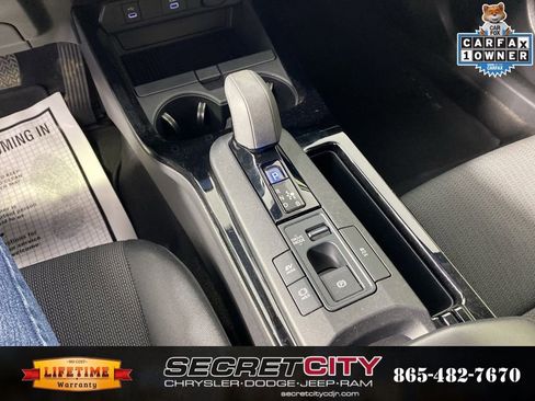Used 2025 Toyota Prius LE FWD image 24