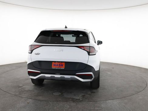 Used 2025 Kia Sportage LX image 11