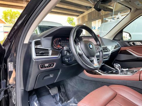 Used 2020 BMW X7 xDrive40i w/ Premium Package AWD/4WD image 21