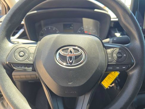 Certified 2025 Toyota Corolla LE FWD image 22