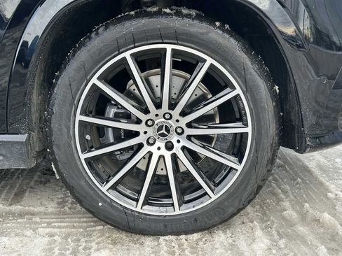 Used 2026 Mercedes-Benz GLS 580 4MATIC image 9