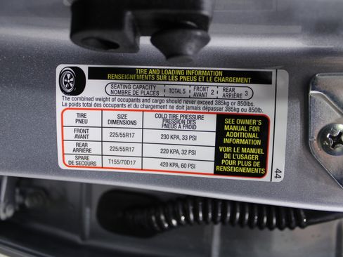 New 2025 Subaru Legacy Premium image 34