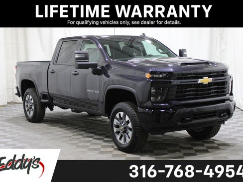 Used 2024 Chevrolet Silverado 2500 Custom w/ Custom Convenience Package image 1