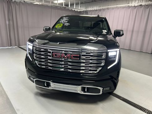 Used 2023 GMC Sierra 1500 Denali w/ Denali Reserve Package AWD/4WD image 2