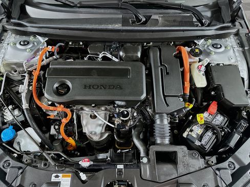 Used 2025 Honda Accord Sport image 31