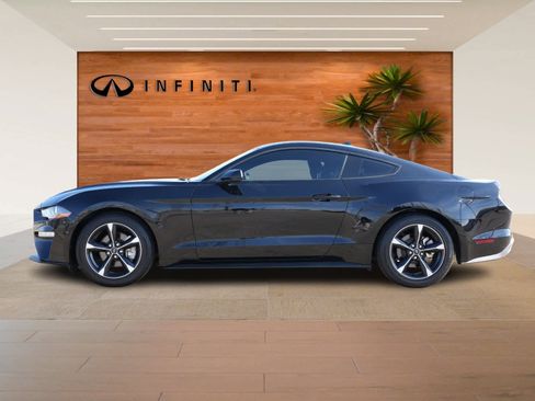 Used 2023 Ford Mustang Coupe image 4