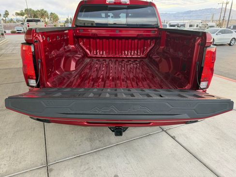 Used 2024 Chevrolet Colorado LT w/ LT Convenience Package image 22