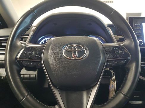 Used 2023 Toyota Camry SE image 19
