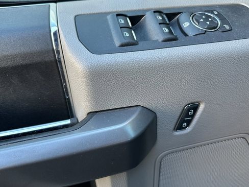 Used 2018 Ford F250 XLT image 11