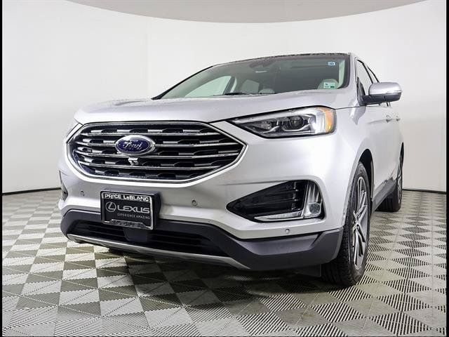 Used 2019 Ford Edge Titanium w/ Equipment Group 301A FWD image 2