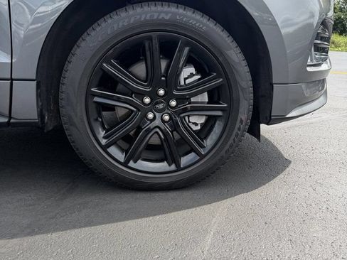 Certified 2023 Ford Edge ST-Line AWD/4WD image 9
