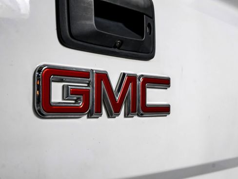 Used 2016 GMC Sierra 1500 SLT w/ All-Terrain Package AWD/4WD image 45