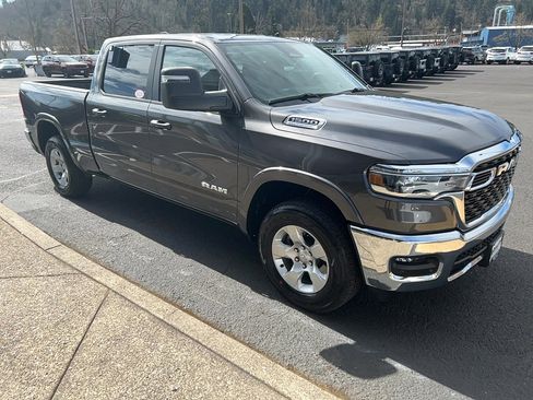 New 2026 RAM 1500 Big Horn AWD/4WD image 4