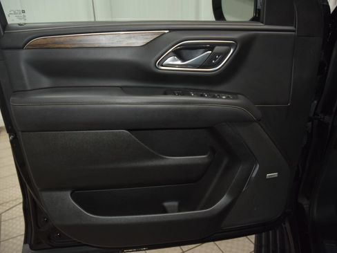 Used 2023 Chevrolet Tahoe Premier w/ Advanced Technology Package AWD/4WD image 48