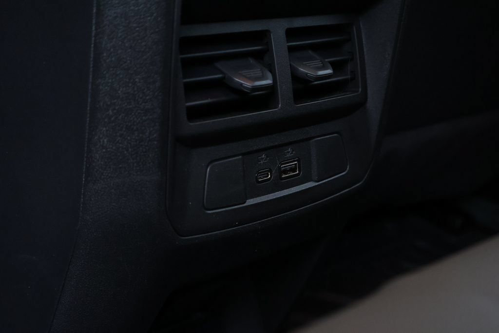 Used 2026 Chevrolet Colorado ZR2 w/ Technology Package AWD/4WD image 47