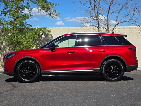 Used 2020 Lincoln Corsair Reserve w/ Equipment Group 201A FWD image 5
