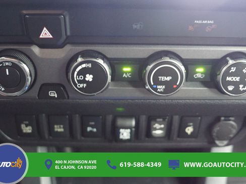 Used 2019 Toyota Tacoma TRD Off-Road w/ Technology Package AWD/4WD image 21