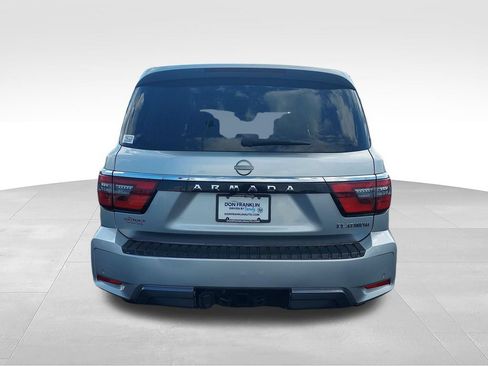 Used 2023 Nissan Armada Platinum w/ Captain's Chairs Package RWD image 4