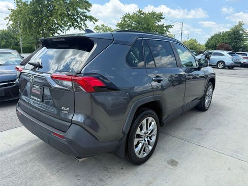 Used 2020 Toyota RAV4 XLE Premium image 3