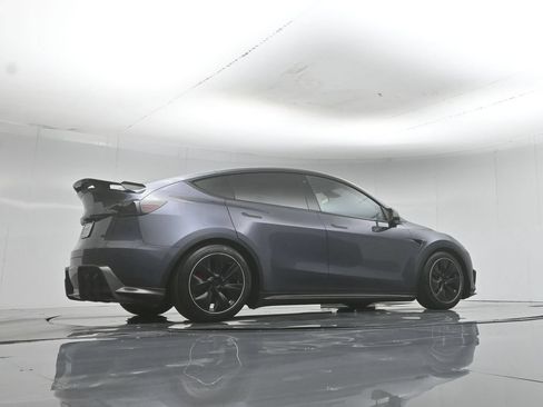 Used 2023 Tesla Model Y Long Range AWD/4WD image 48
