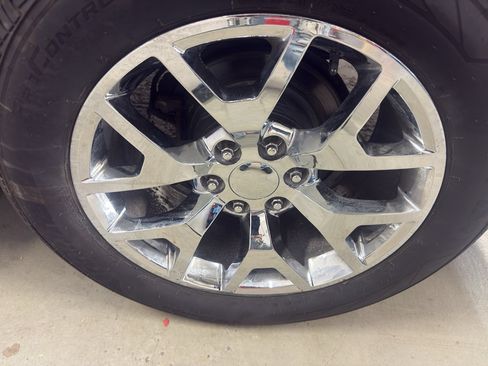 Used 2015 Chevrolet Silverado 1500 LTZ AWD/4WD image 30