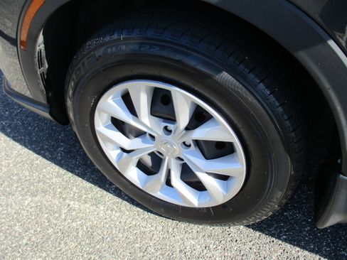 Certified 2024 Honda CR-V LX image 9