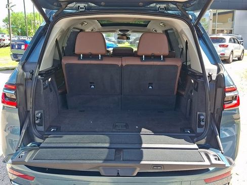 Used 2024 BMW X7 xDrive40i w/ Premium Package AWD/4WD image 29