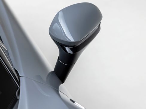 Used 2024 Ferrari SF90 Spider image 41