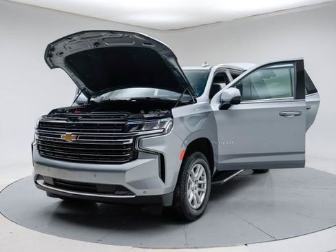 Used 2024 Chevrolet Tahoe LT image 17