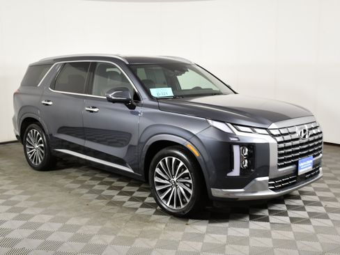 Used 2025 Hyundai Palisade Calligraphy AWD/4WD image 4