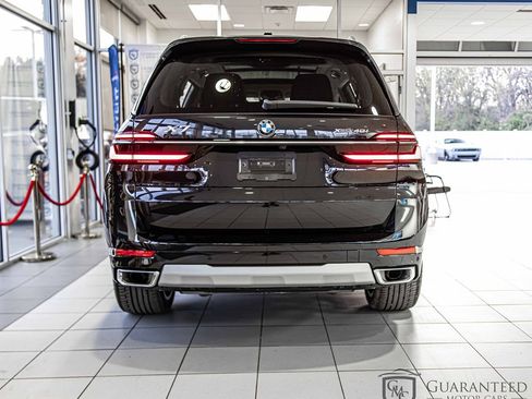 Used 2025 BMW X7 xDrive40i w/ Premium Package image 15