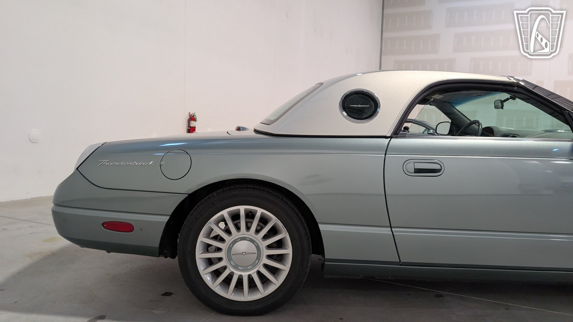 Used 2004 Ford Thunderbird Pacific Coast RWD image 36