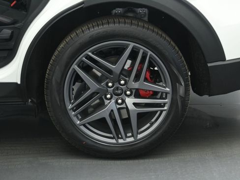 New 2026 Ford Explorer ST AWD/4WD image 23