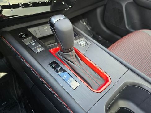 New 2026 Nissan Kicks SR AWD/4WD image 36