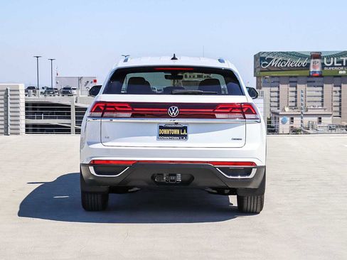 New 2026 Volkswagen Atlas Cross Sport SE AWD/4WD image 5