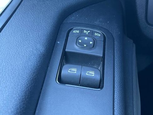 Used 2023 Mercedes-Benz Sprinter 2500 image 33