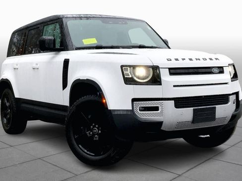 Certified 2024 Land Rover Defender 110 SE image 2