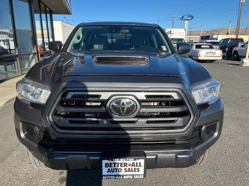 Used 2019 Toyota Tacoma SR5 image 7