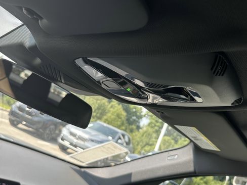 Used 2026 BMW X2 xDrive28i w/ Technology Package image 25