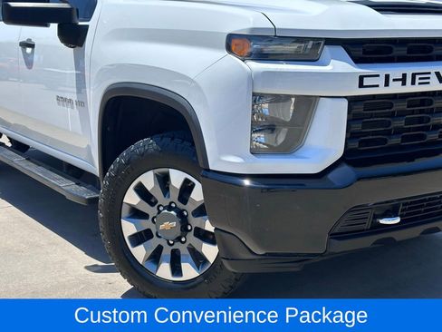 Used 2022 Chevrolet Silverado 2500 Custom w/ Custom Value Package AWD/4WD image 2