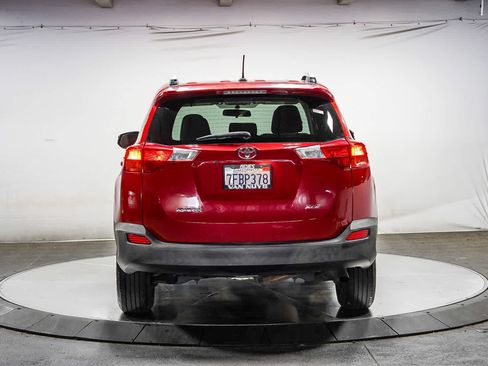 Used 2014 Toyota RAV4 XLE w/ Preferred Accessory Package FWD image 3